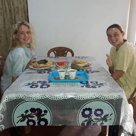 Colonial Surfing Villa Hostel & Home Stay Midigama East Dış mekan fotoğraf
