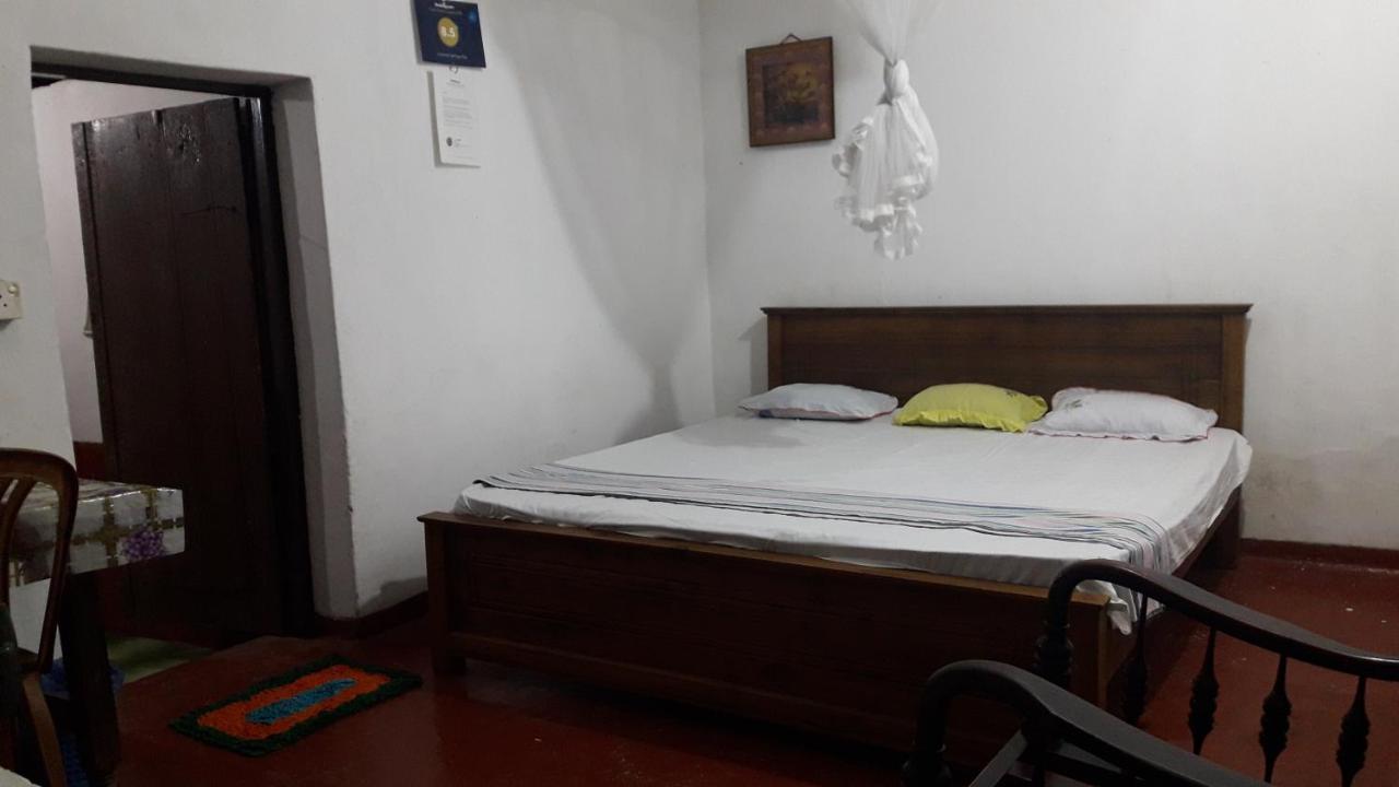 Colonial Surfing Villa Hostel & Home Stay Midigama East Dış mekan fotoğraf