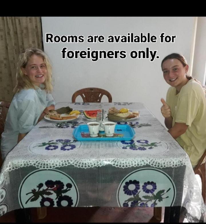 Colonial Surfing Villa Hostel & Home Stay Midigama East Dış mekan fotoğraf