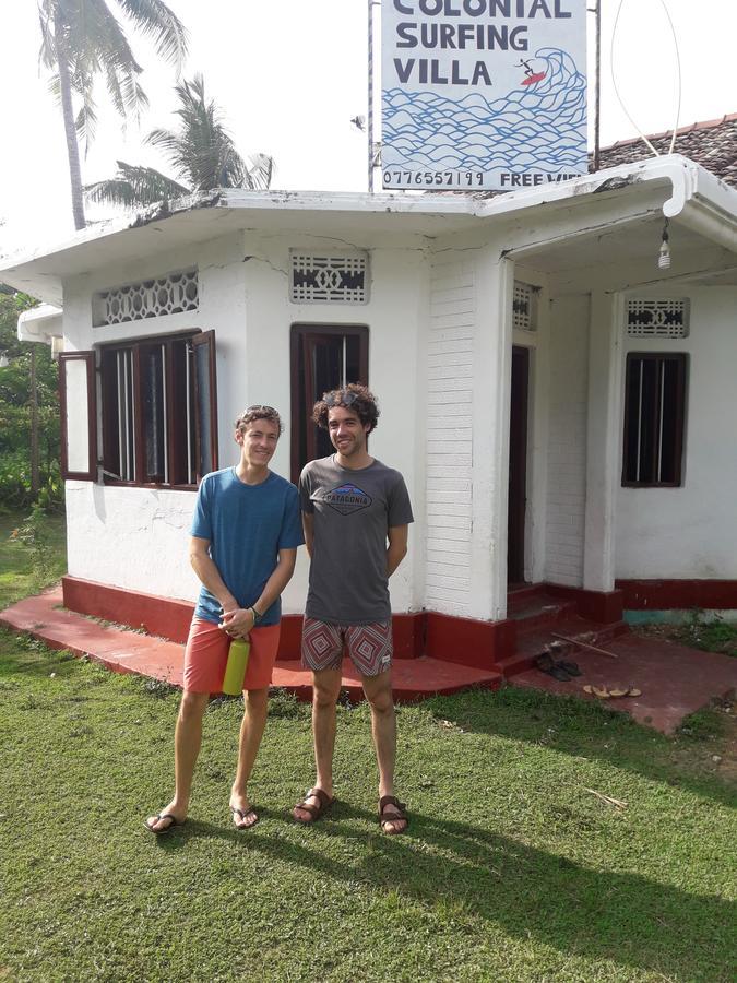 Colonial Surfing Villa Hostel & Home Stay Midigama East Dış mekan fotoğraf