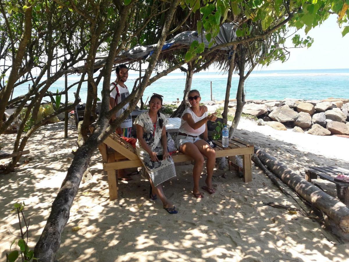 Colonial Surfing Villa Hostel & Home Stay Midigama East Dış mekan fotoğraf